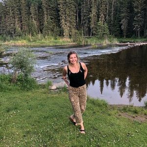 Meet your Posher, Cam